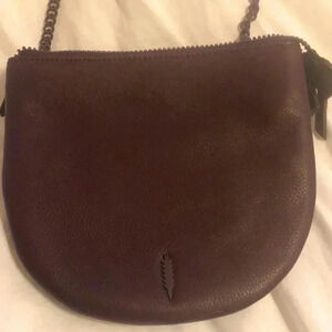 Thacker leather shoulder bag.